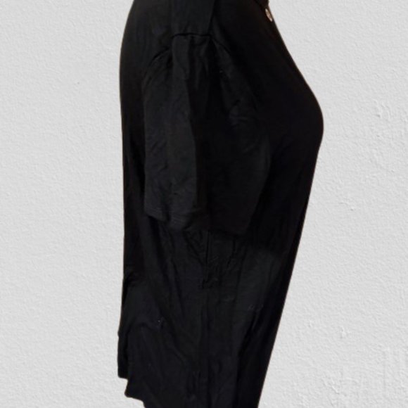 Choker V Neck T-shirt with Metal Eyelets   (2) - Picture 7 of 11